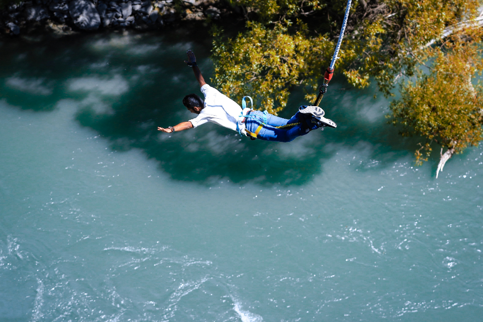 Bungee jumping